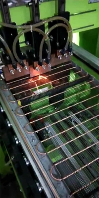 ثلاجة مكثف سلك آلة لحام أوتوماتيكية 150KVA متعدد الرأس 380V