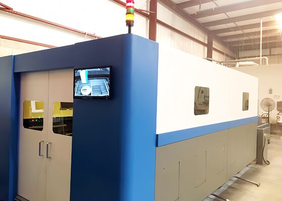 آلة قطع ليزر الألياف ذات الطاقة العالية مغلقة بالكامل مع طاولة تبادل 3KW-20KW