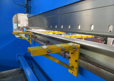 320 T CNC تزامن آلة الثني بضغط الفرامل تبدأ من لوحة Trapezium